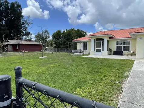 3897 NW 22nd Avenue Okeechobee FL 34972