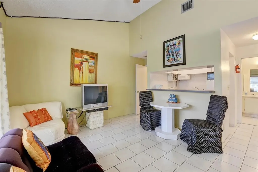 9565 El Clair Ranch Road Boynton Beach FL 33437