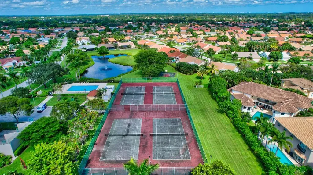 9565 El Clair Ranch Road Boynton Beach FL 33437