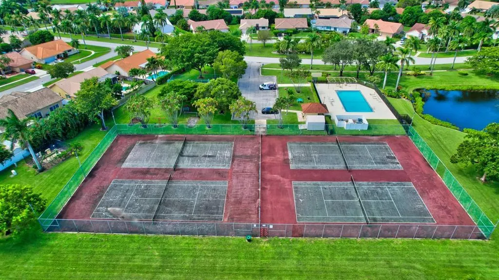 9565 El Clair Ranch Road Boynton Beach FL 33437