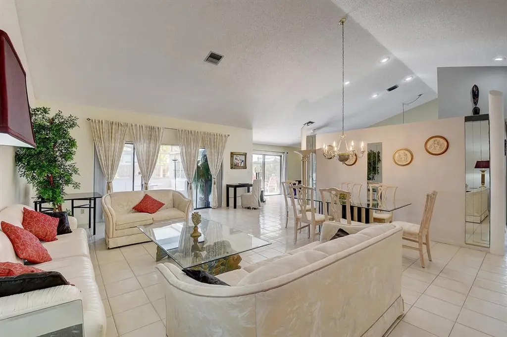 9565 El Clair Ranch Road Boynton Beach FL 33437