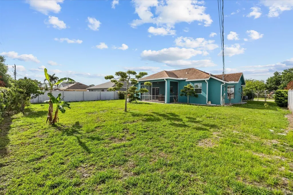 961 SW Consolata Avenue Port St Lucie FL 34953
