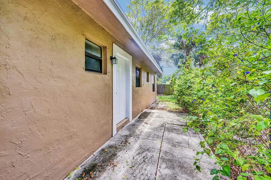 336 NE 12th Avenue Boynton Beach FL 33435