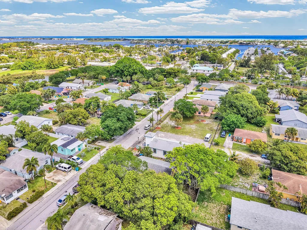 336 NE 12th Avenue Boynton Beach FL 33435