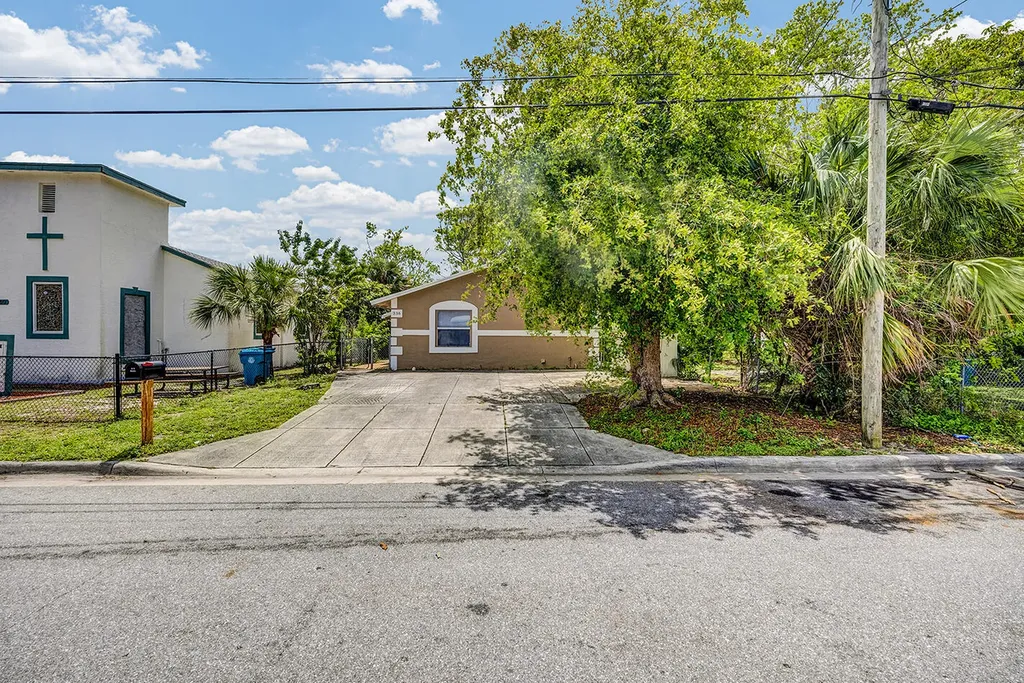 336 NE 12th Avenue Boynton Beach FL 33435