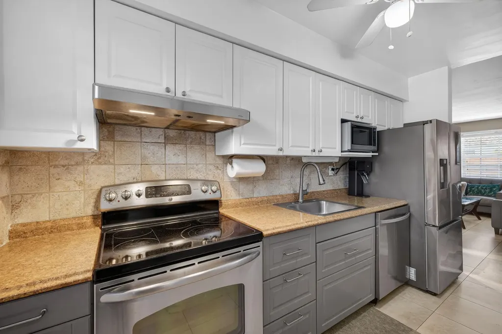 4532 Poinciana Street Lauderdale By The Sea FL 33308