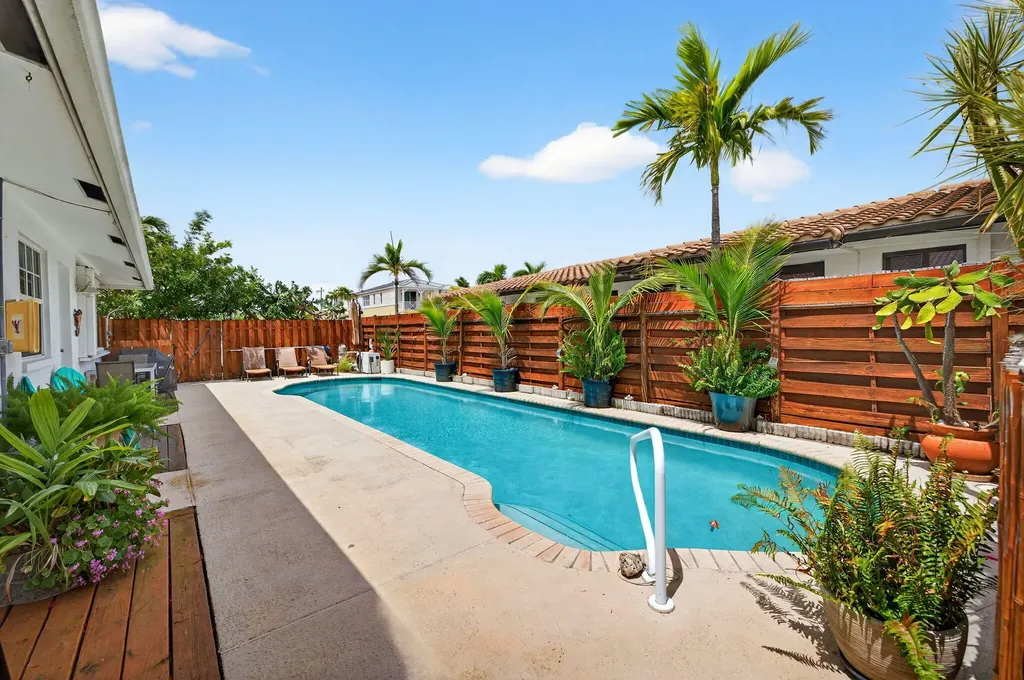 4532 Poinciana Street Lauderdale By The Sea FL 33308