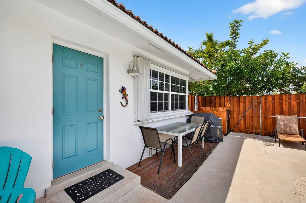 4532 Poinciana Street Lauderdale By The Sea FL 33308
