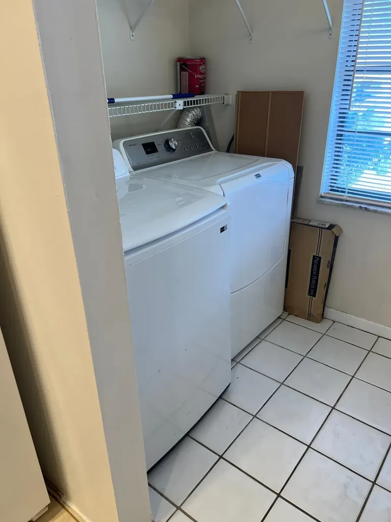 24 Laredo Place Davie FL 33324