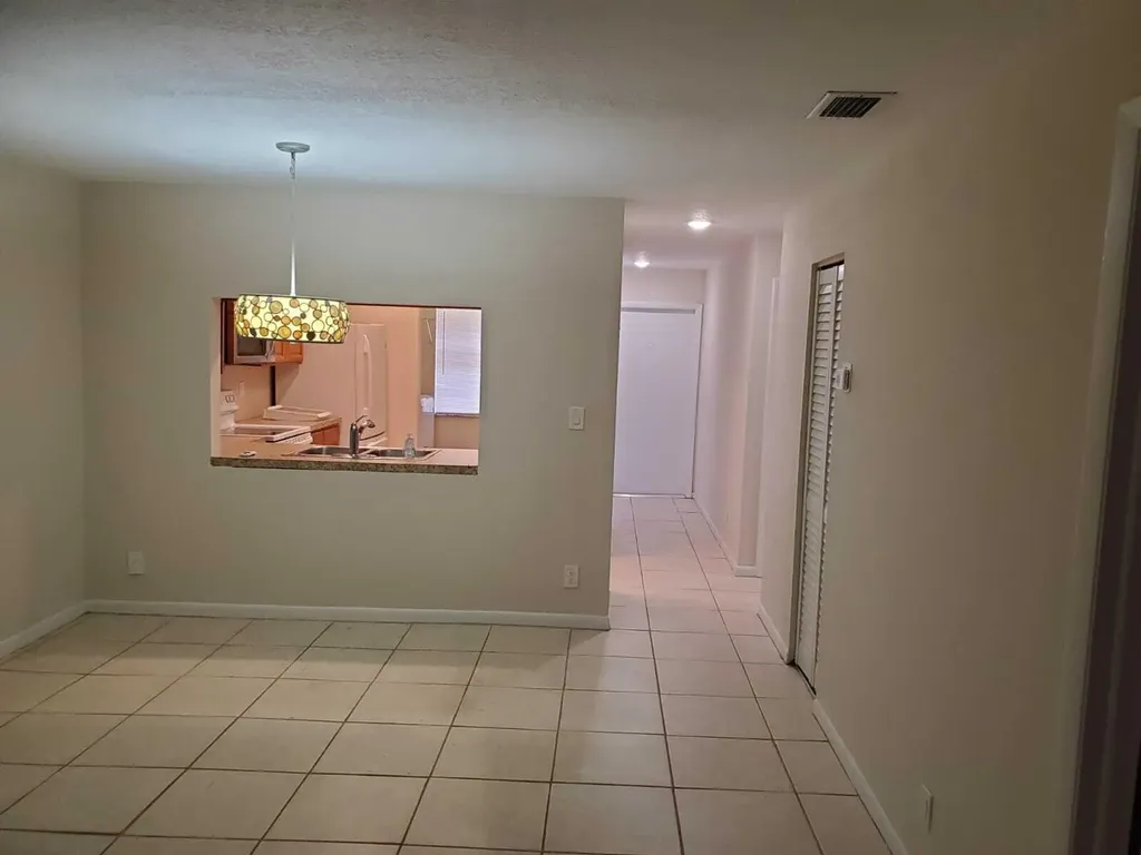 24 Laredo Place Davie FL 33324