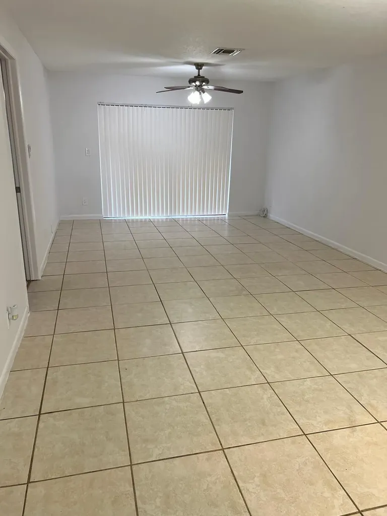 24 Laredo Place Davie FL 33324