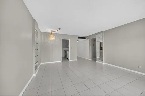 1831 NE 38th Street Oakland Park FL 33308