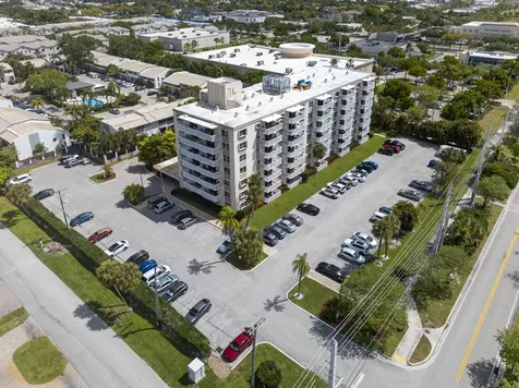 1831 NE 38th Street Oakland Park FL 33308