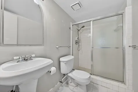 1831 NE 38th Street Oakland Park FL 33308
