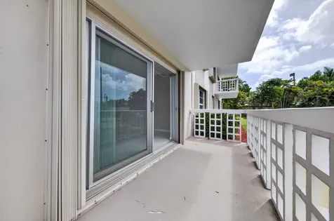 1831 NE 38th Street Oakland Park FL 33308