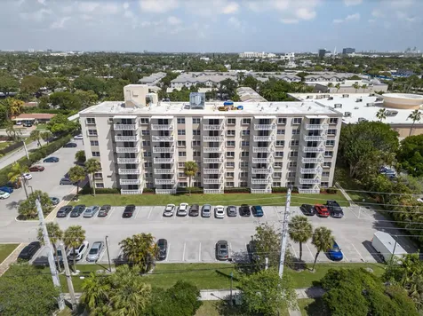 1831 NE 38th Street Oakland Park FL 33308
