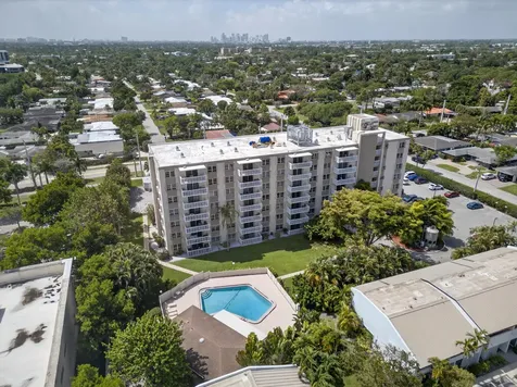 1831 NE 38th Street Oakland Park FL 33308