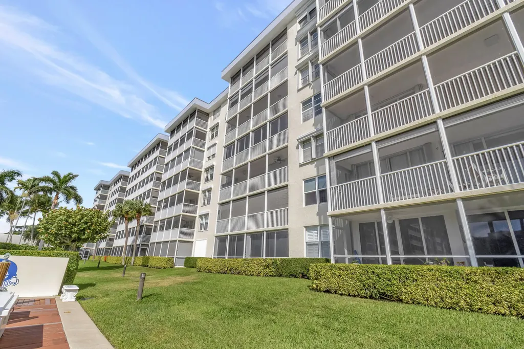 1 Harbourside Drive Delray Beach FL 33483