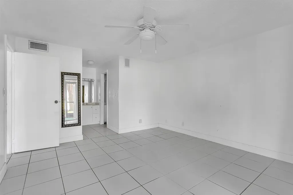 5860 NW 44th Street Lauderhill FL 33319