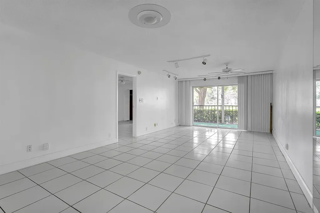 5860 NW 44th Street Lauderhill FL 33319