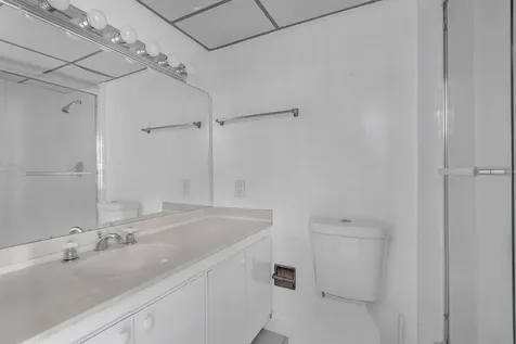 5860 NW 44th Street Lauderhill FL 33319
