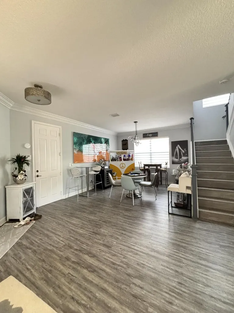 8219 Calabria Lakes Drive Boynton Beach FL 33473