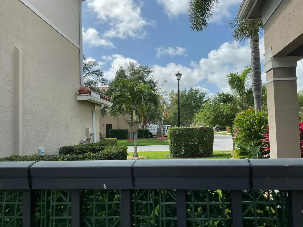 8219 Calabria Lakes Drive Boynton Beach FL 33473