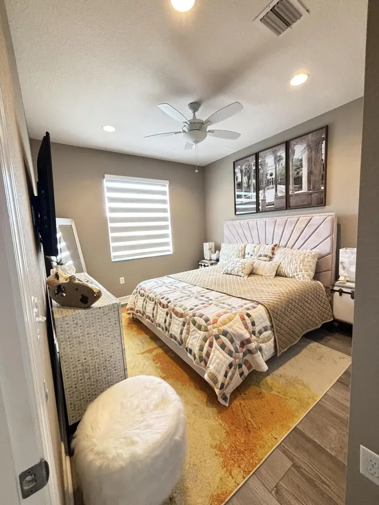 8219 Calabria Lakes Drive Boynton Beach FL 33473