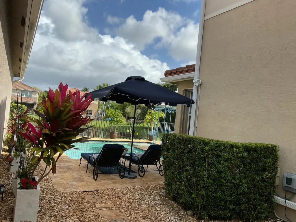 8219 Calabria Lakes Drive Boynton Beach FL 33473