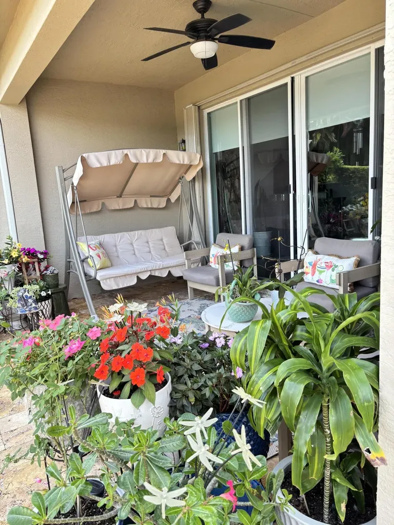 8219 Calabria Lakes Drive Boynton Beach FL 33473