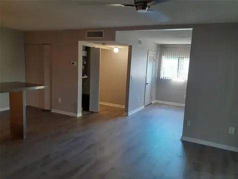 9425 S Belfort Circle Tamarac FL 33321