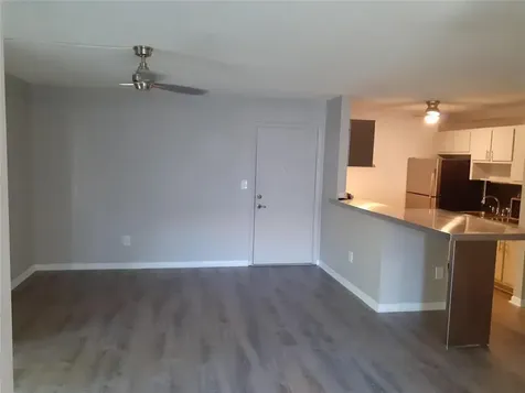 9425 S Belfort Circle Tamarac FL 33321