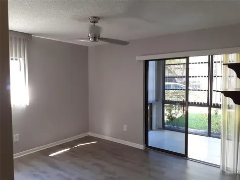 9425 S Belfort Circle Tamarac FL 33321