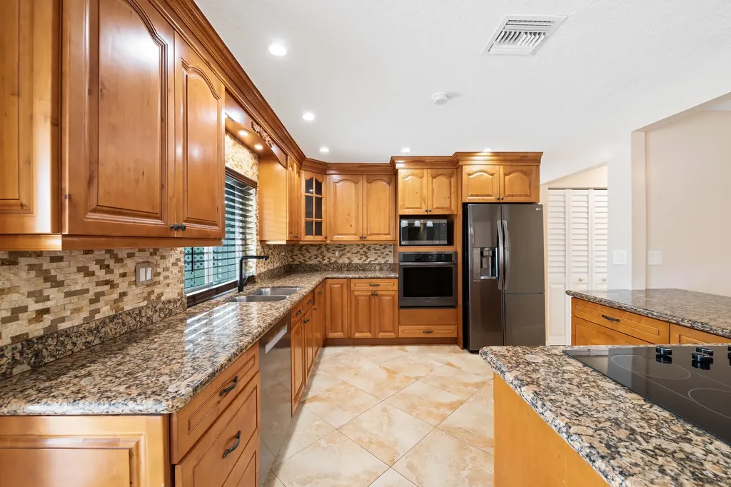 8478 NW 14th Court Coral Springs FL 33071