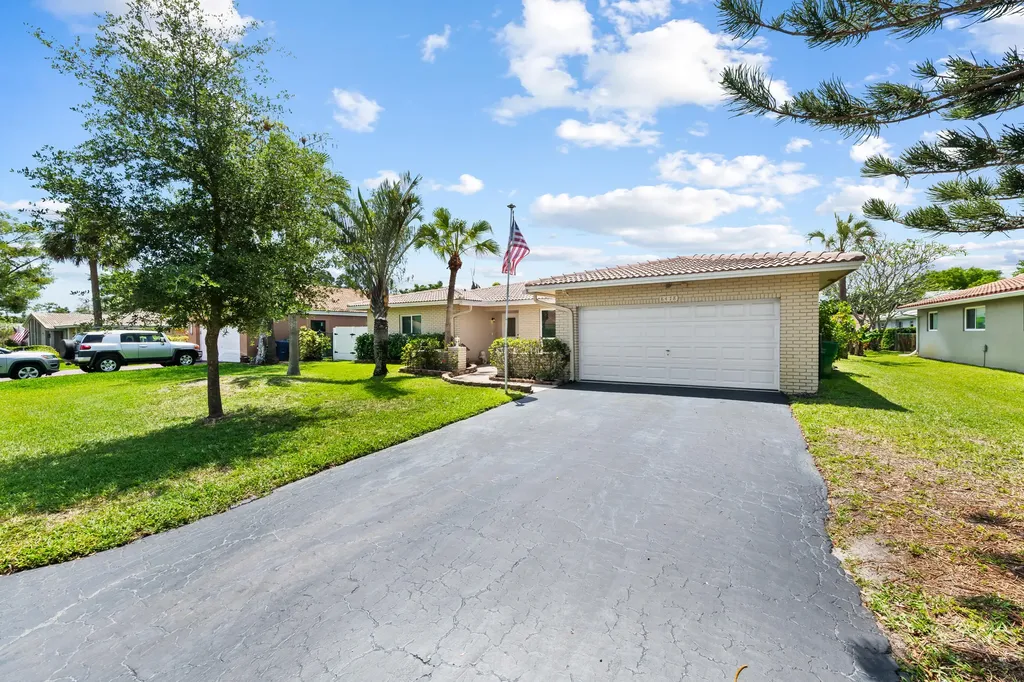 8478 NW 14th Court Coral Springs FL 33071