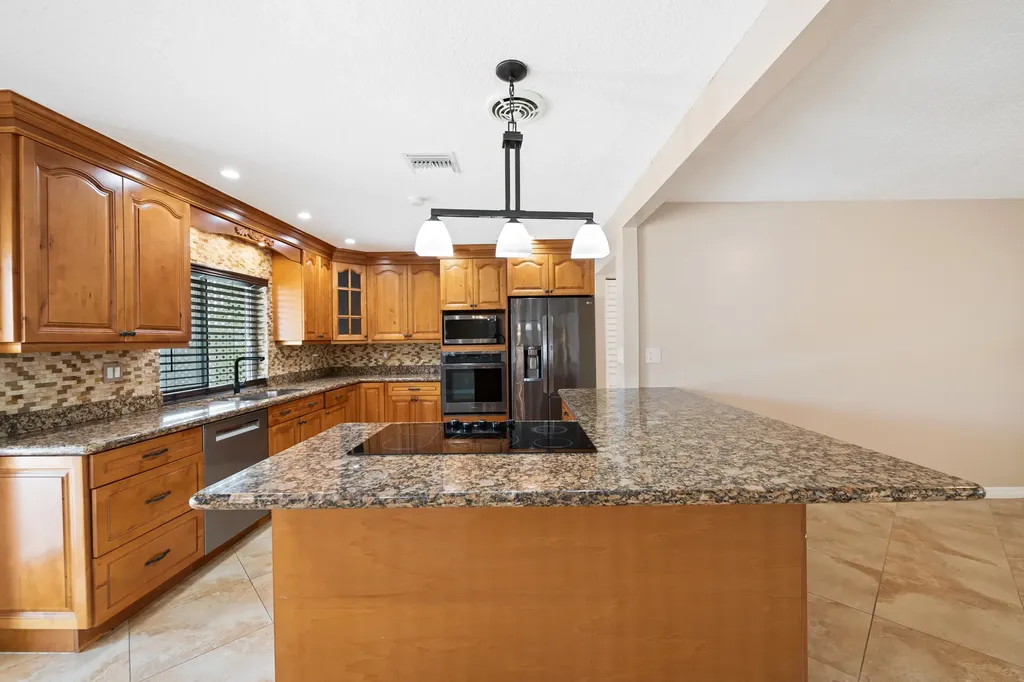 8478 NW 14th Court Coral Springs FL 33071