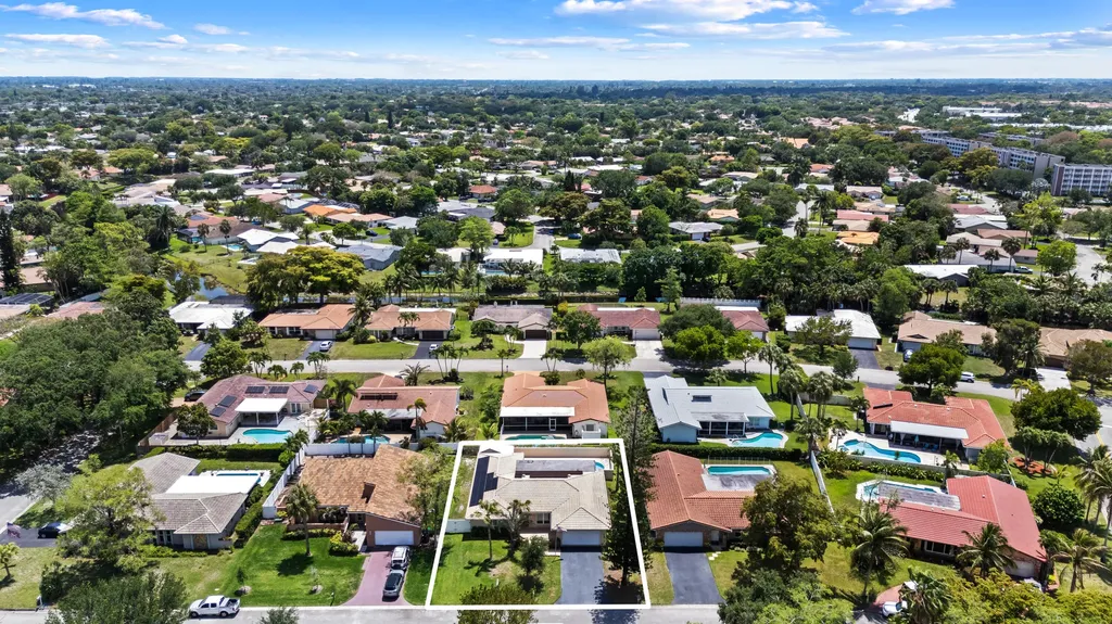 8478 NW 14th Court Coral Springs FL 33071