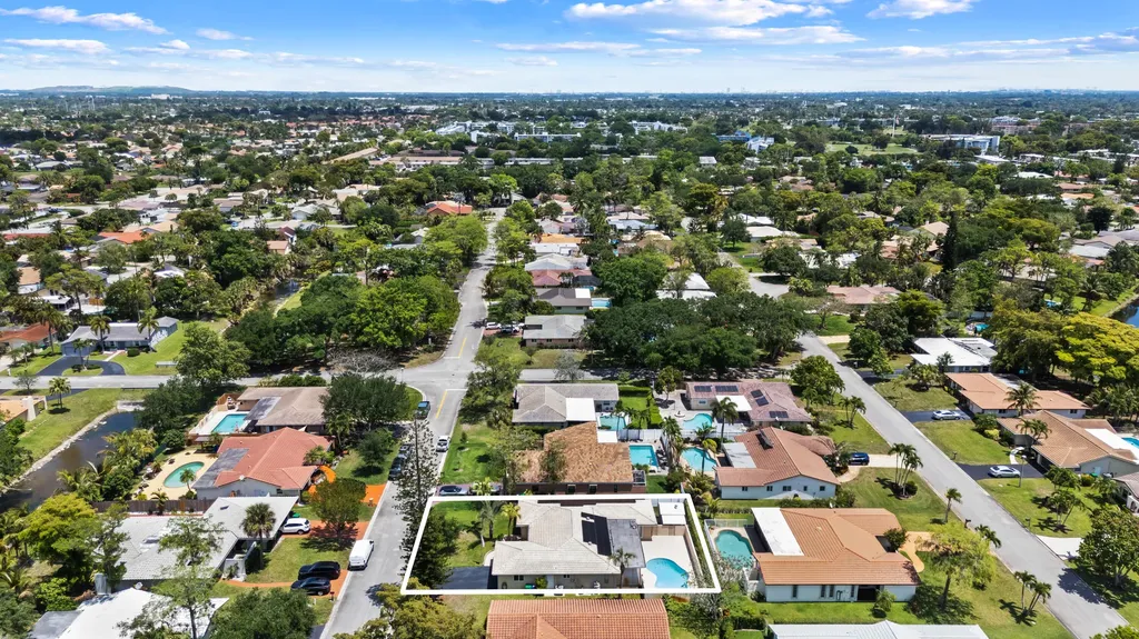 8478 NW 14th Court Coral Springs FL 33071
