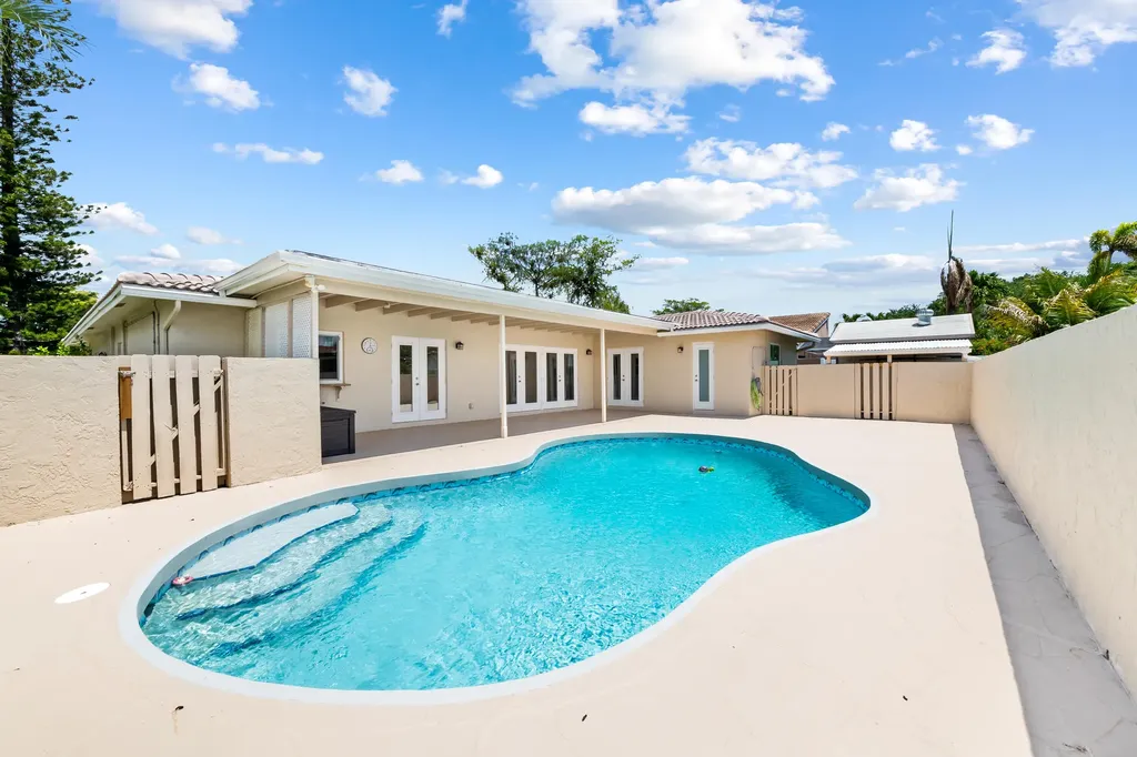 8478 NW 14th Court Coral Springs FL 33071