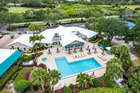 8560 SE Eaglewood Way Hobe Sound FL 33455
