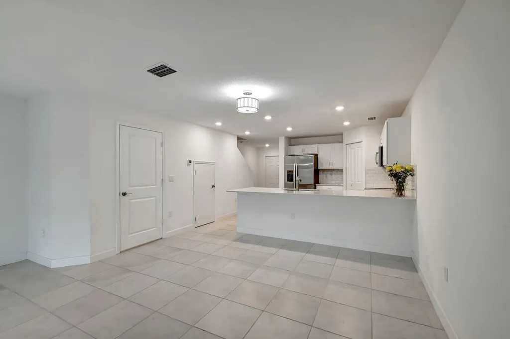 6851 Broadwater Lane Lake Worth FL 33467
