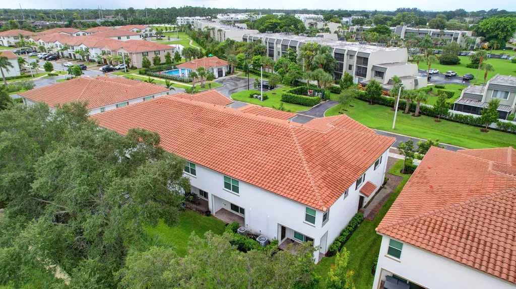 6851 Broadwater Lane Lake Worth FL 33467