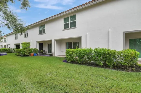 6851 Broadwater Lane Lake Worth FL 33467