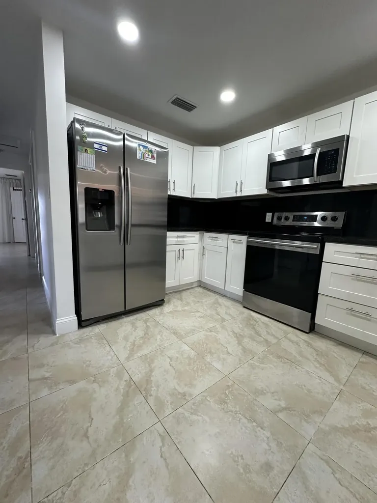5605 SW 24th Avenue Fort Lauderdale FL 33312