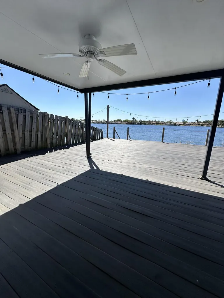 5605 SW 24th Avenue Fort Lauderdale FL 33312
