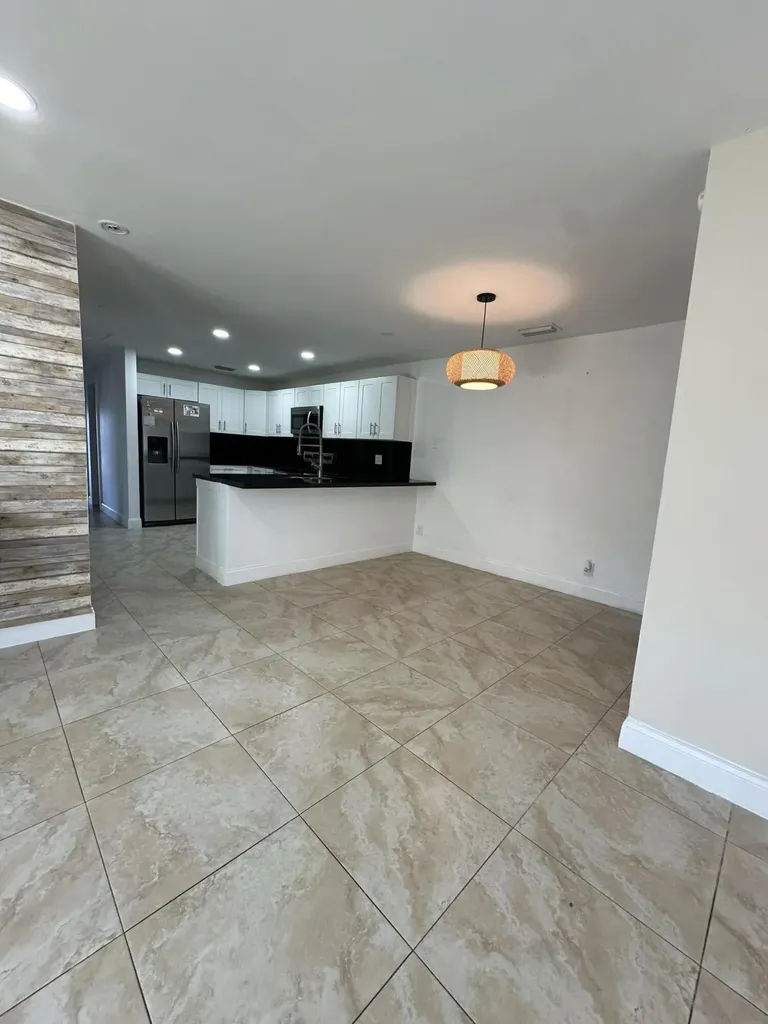 5605 SW 24th Avenue Fort Lauderdale FL 33312
