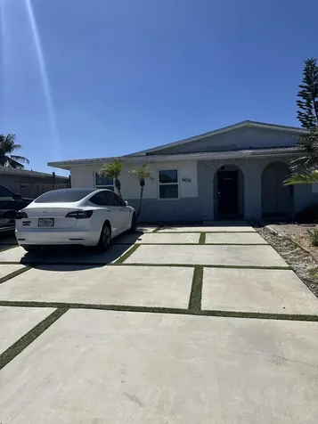 5605 SW 24th Avenue Fort Lauderdale FL 33312