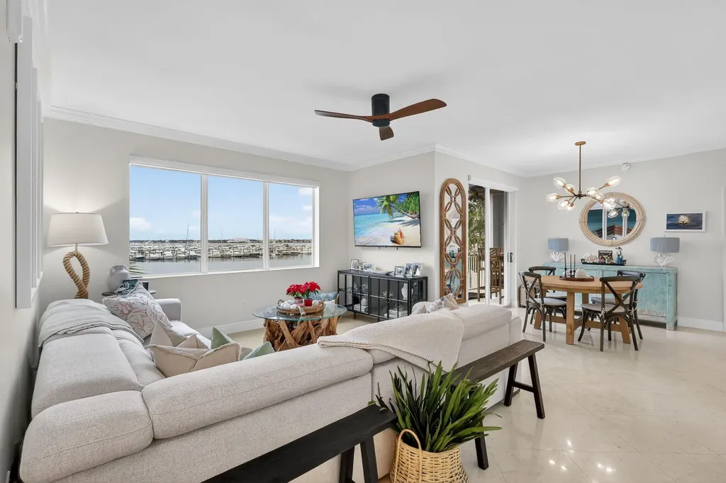 675 NW Flagler Avenue Stuart FL 34994