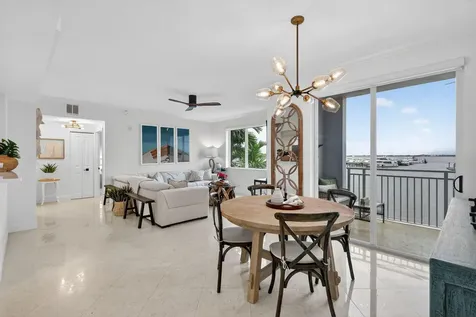 675 NW Flagler Avenue Stuart FL 34994