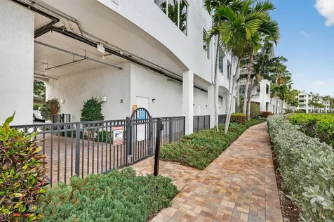675 NW Flagler Avenue Stuart FL 34994